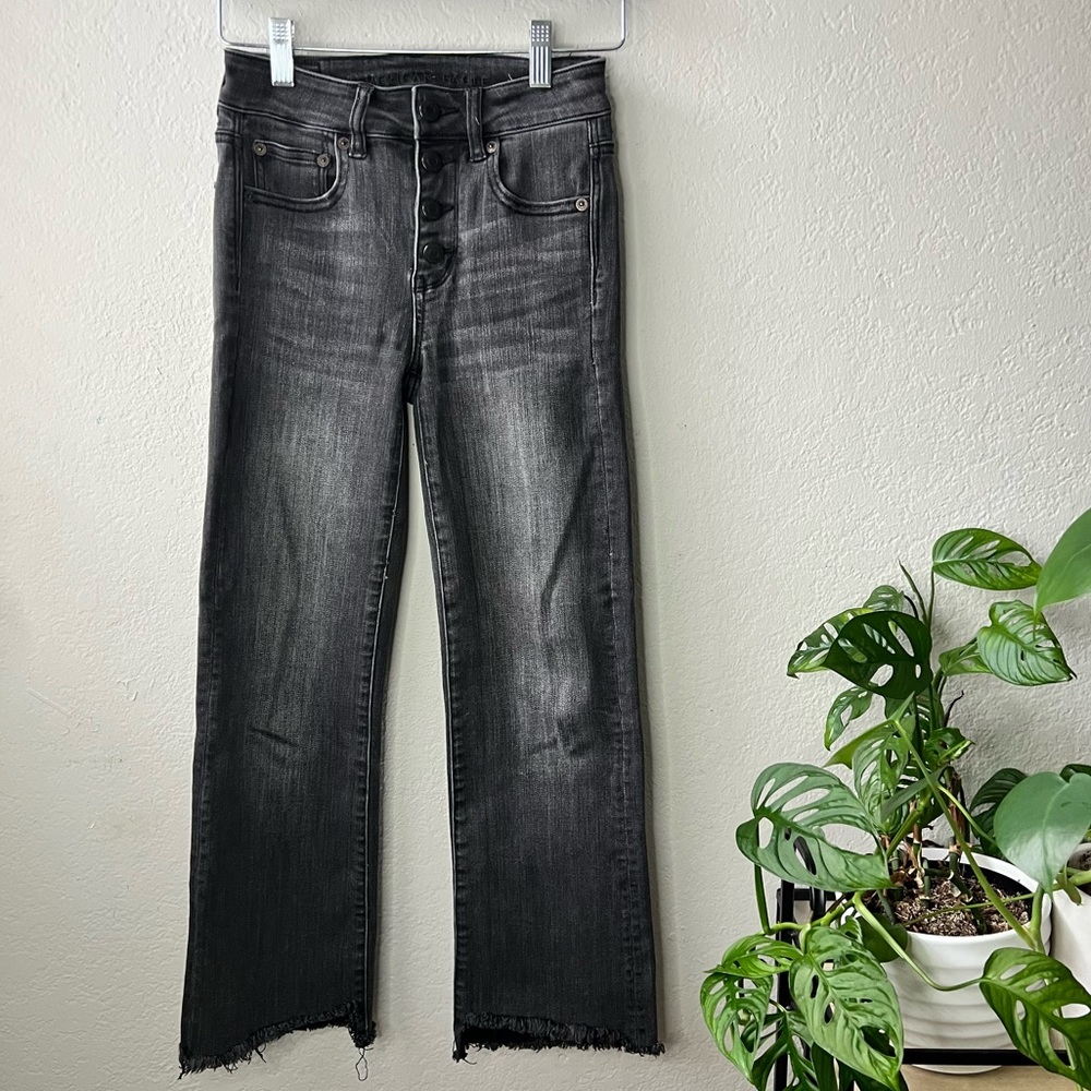 Hi Rise Crop Flare Jeans x American Eagle 00S